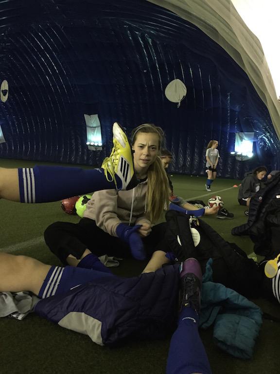 Rachel+Fisher+getting+ready+for+her+game.+